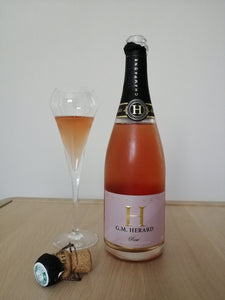 Champagne HERARD bouteille buée bouchon de champagne flute de champagne rosé